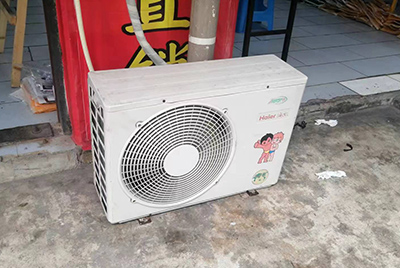 恭城空调突然不制冷只吹自然风怎么办？